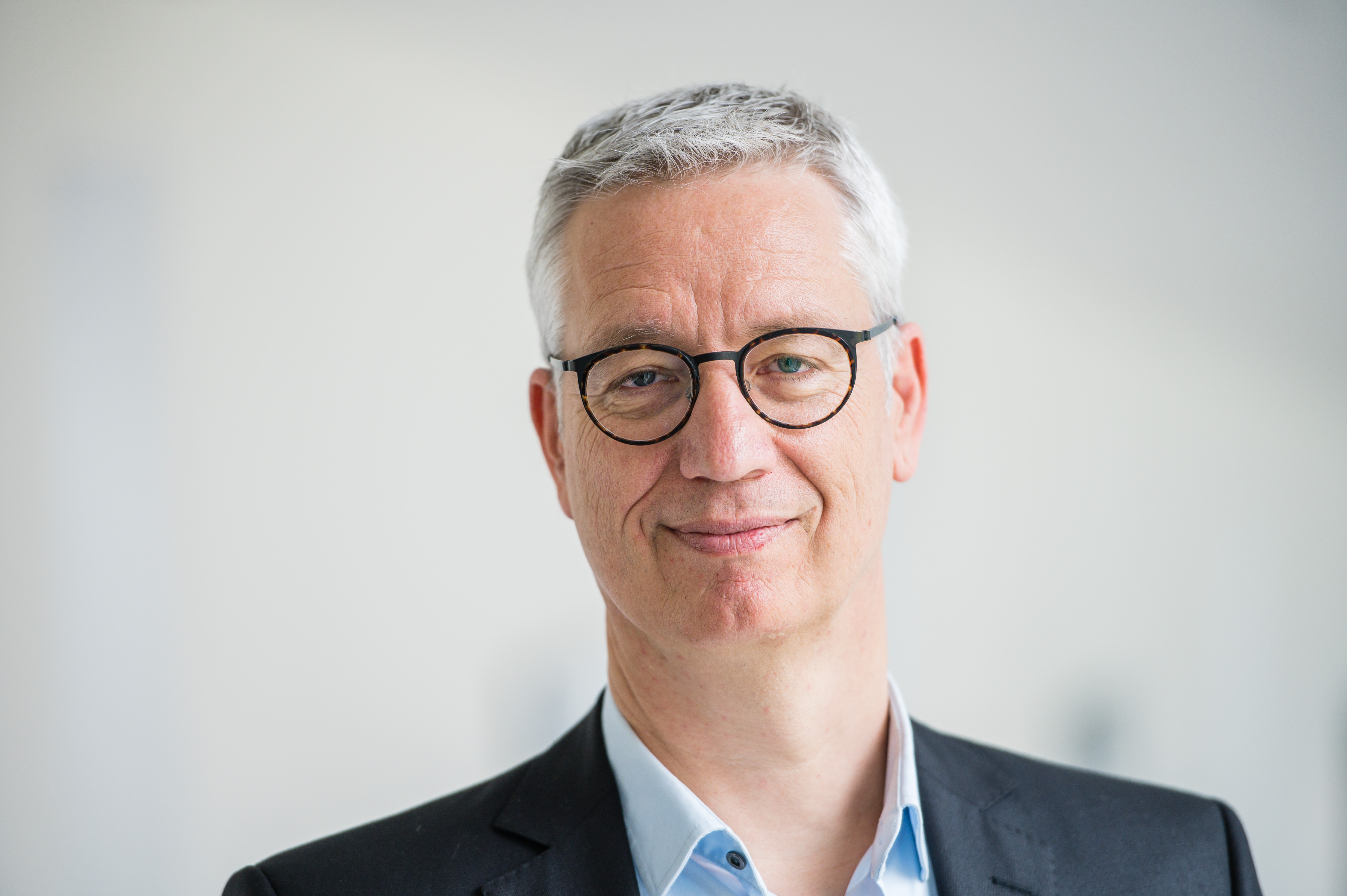 Prof. Dr. Wolfgang Maaß Analyzes UN Report on the Environmental Footprint of Artificial Intelligence